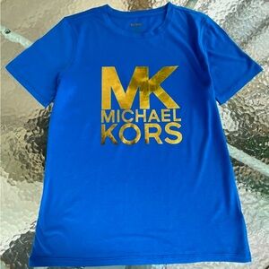 🔥🔥NWT Michael Kors logo tee